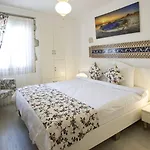Guest house Lodos