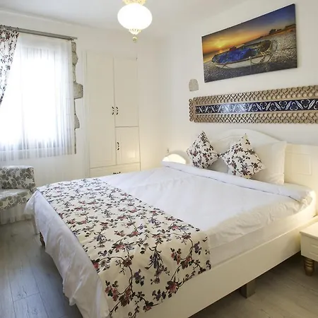 Lodos Butik Guest house Alacati