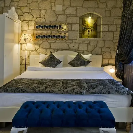 Lodos Pensjonat 4*